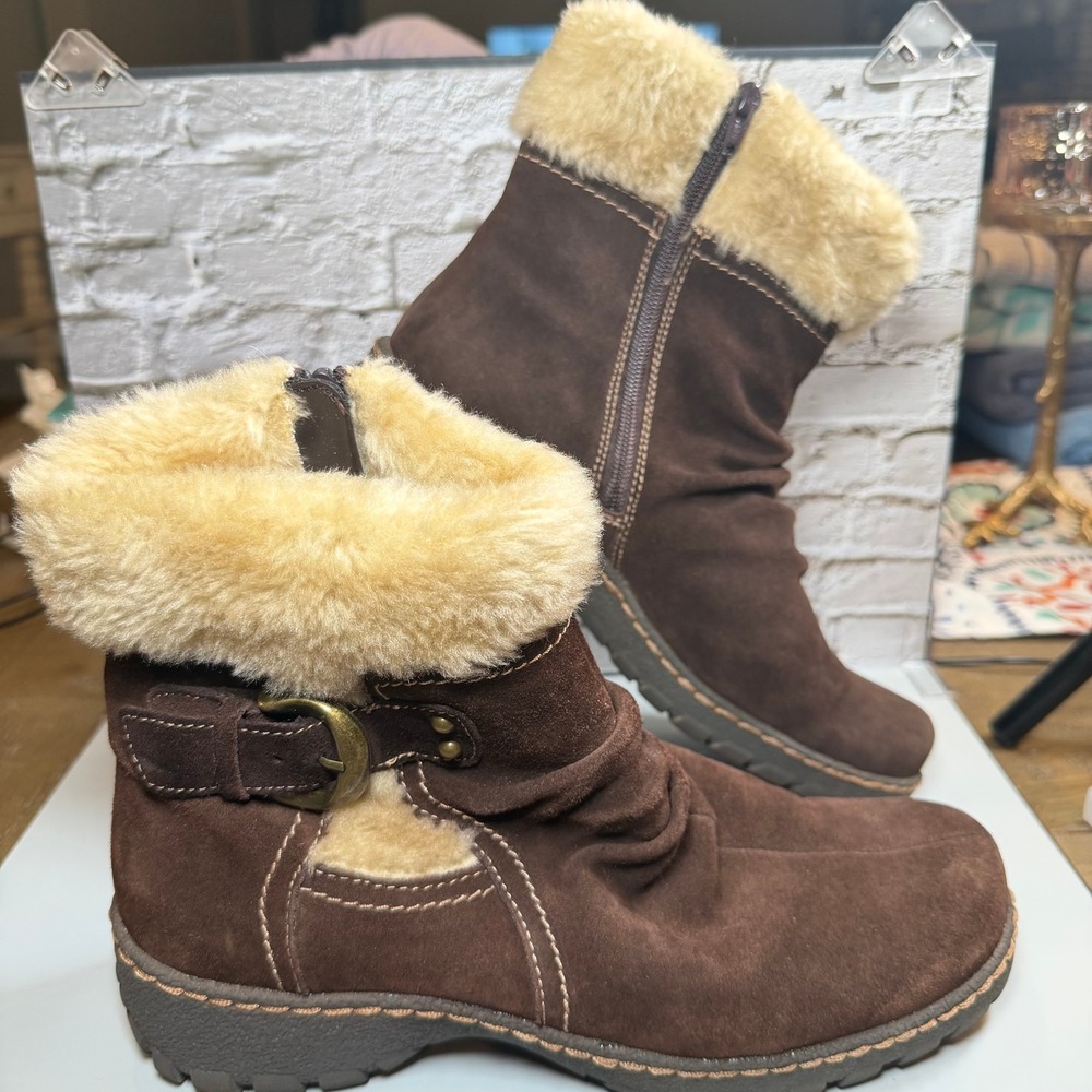 BareTraps Suede Ankle Boots Womens 10 Brown Faux Fur Trim Buckle Slouchy Winter